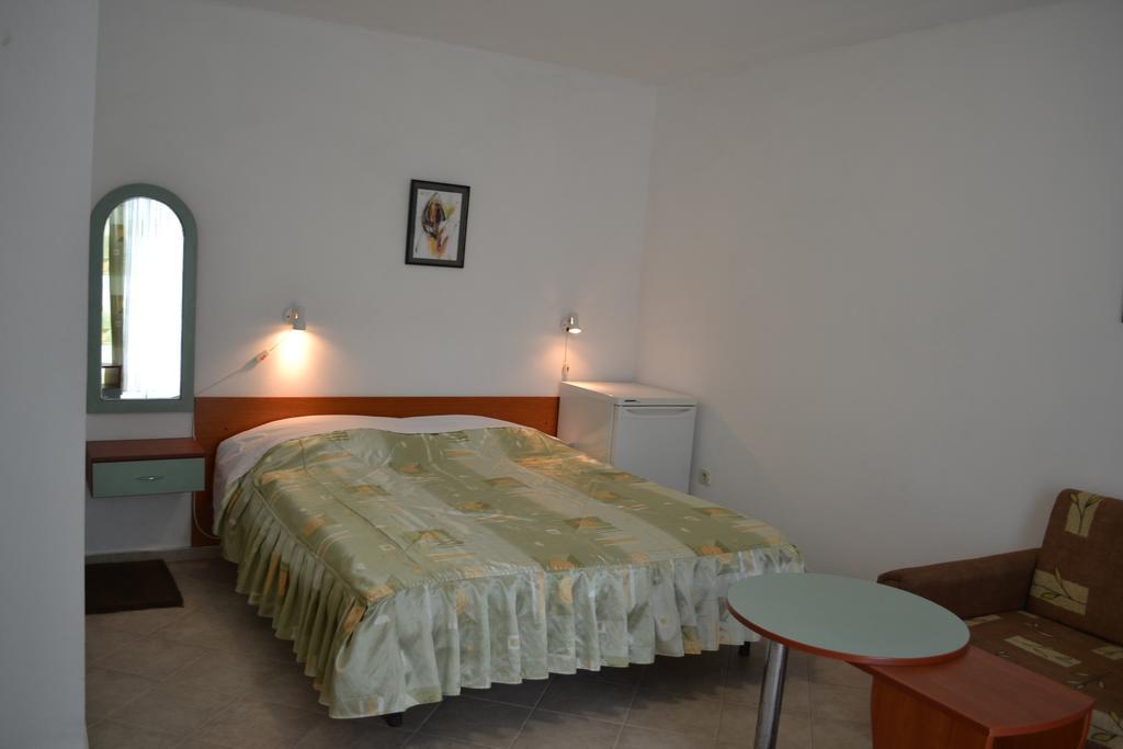 Family Hotel Magnolia Balchik Ruang foto