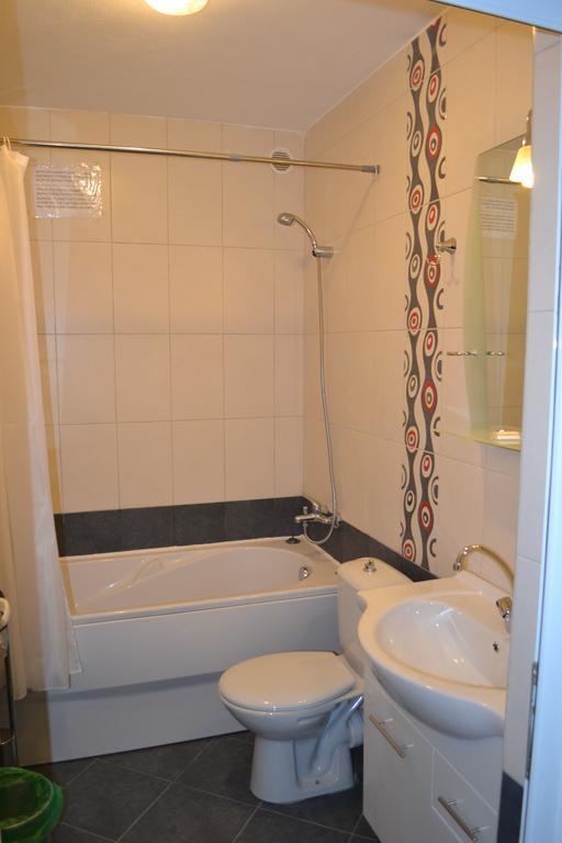 Family Hotel Magnolia Balchik Ruang foto