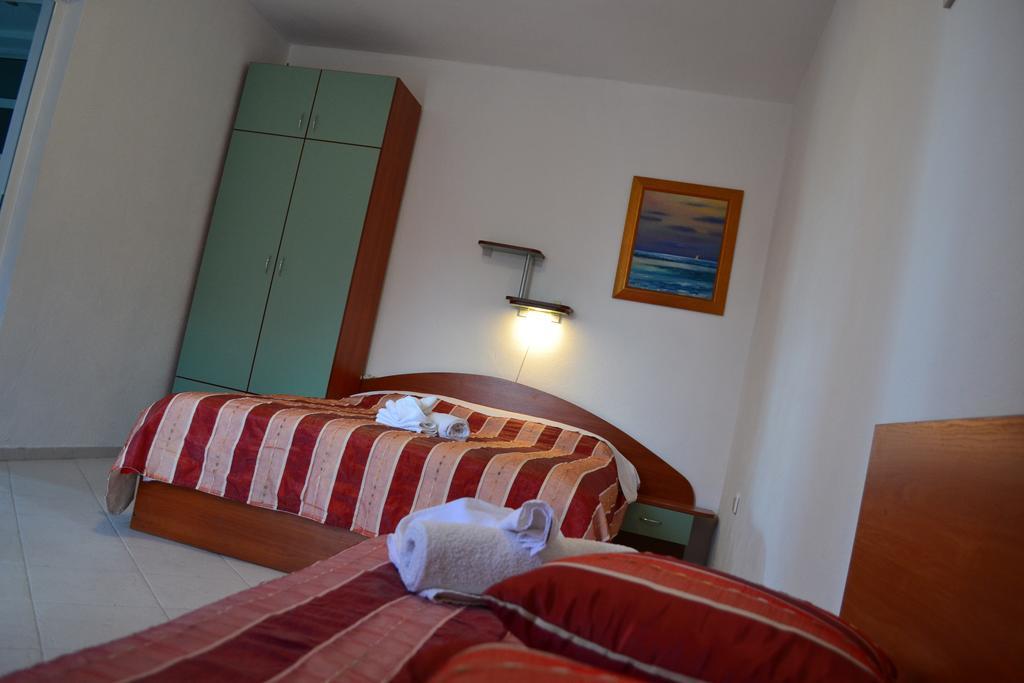 Family Hotel Magnolia Balchik Ruang foto